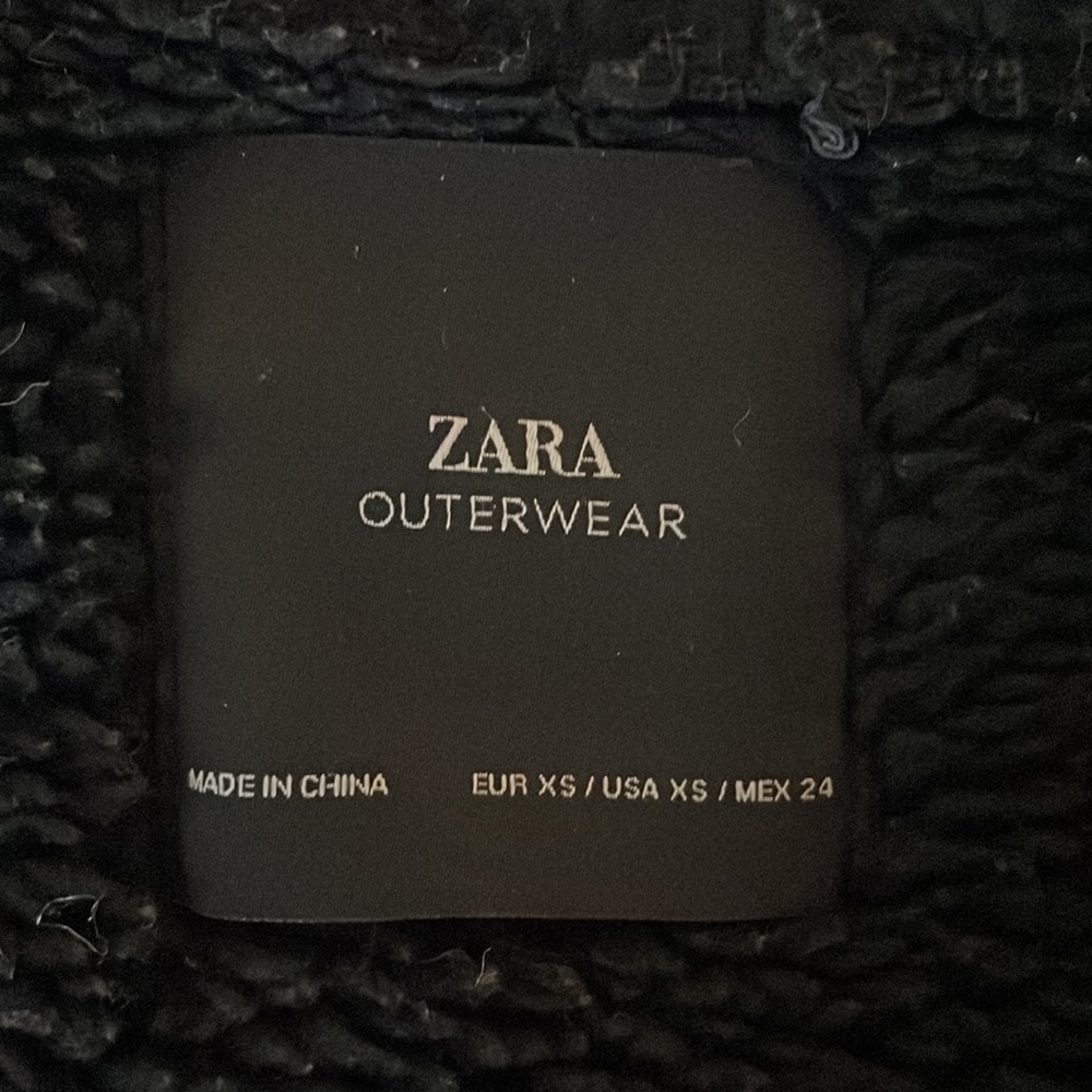 Zara Jacket - Picture 2 of 2